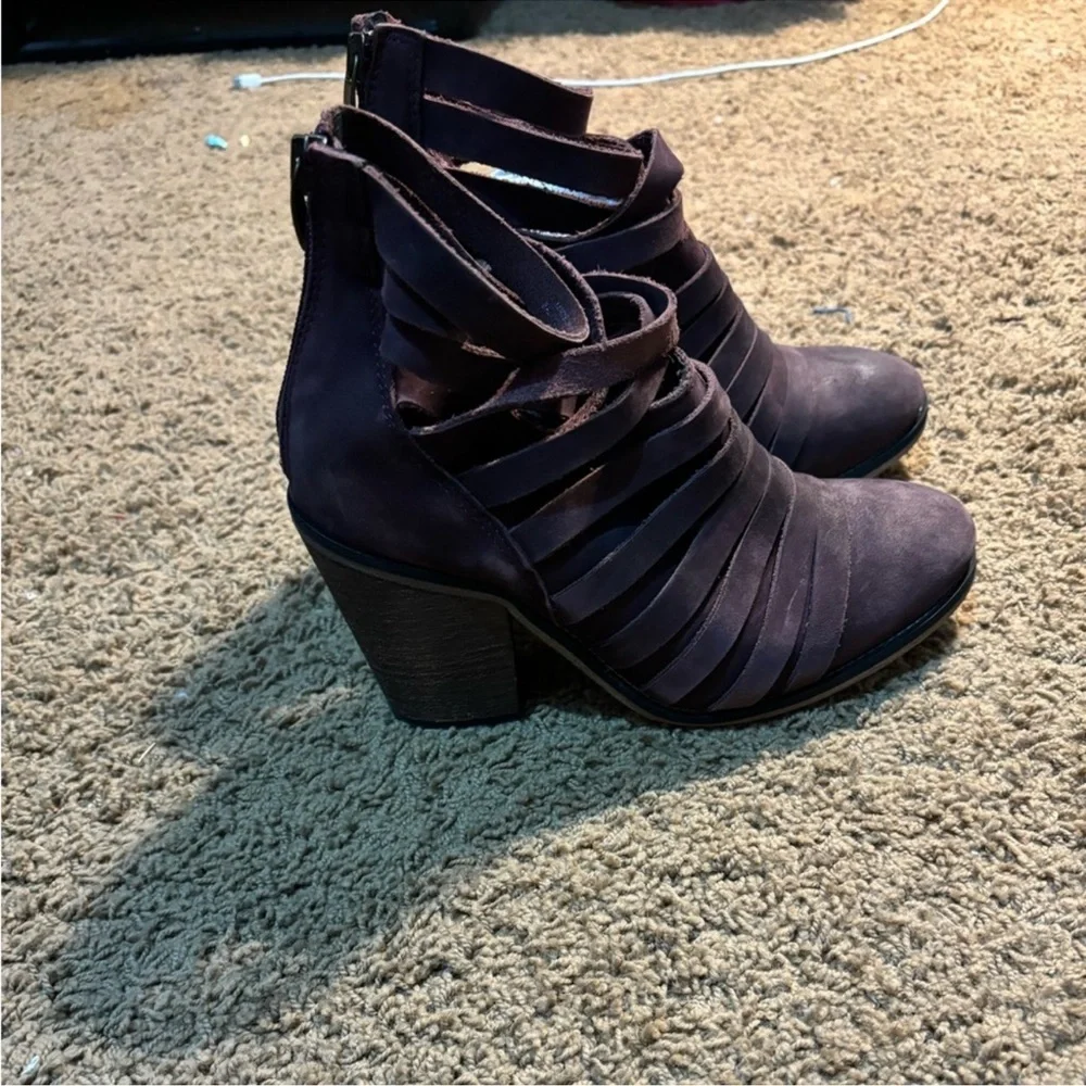 🤠Free People Hybrid Strappy Heel Boots in Burgundy/Maroon
